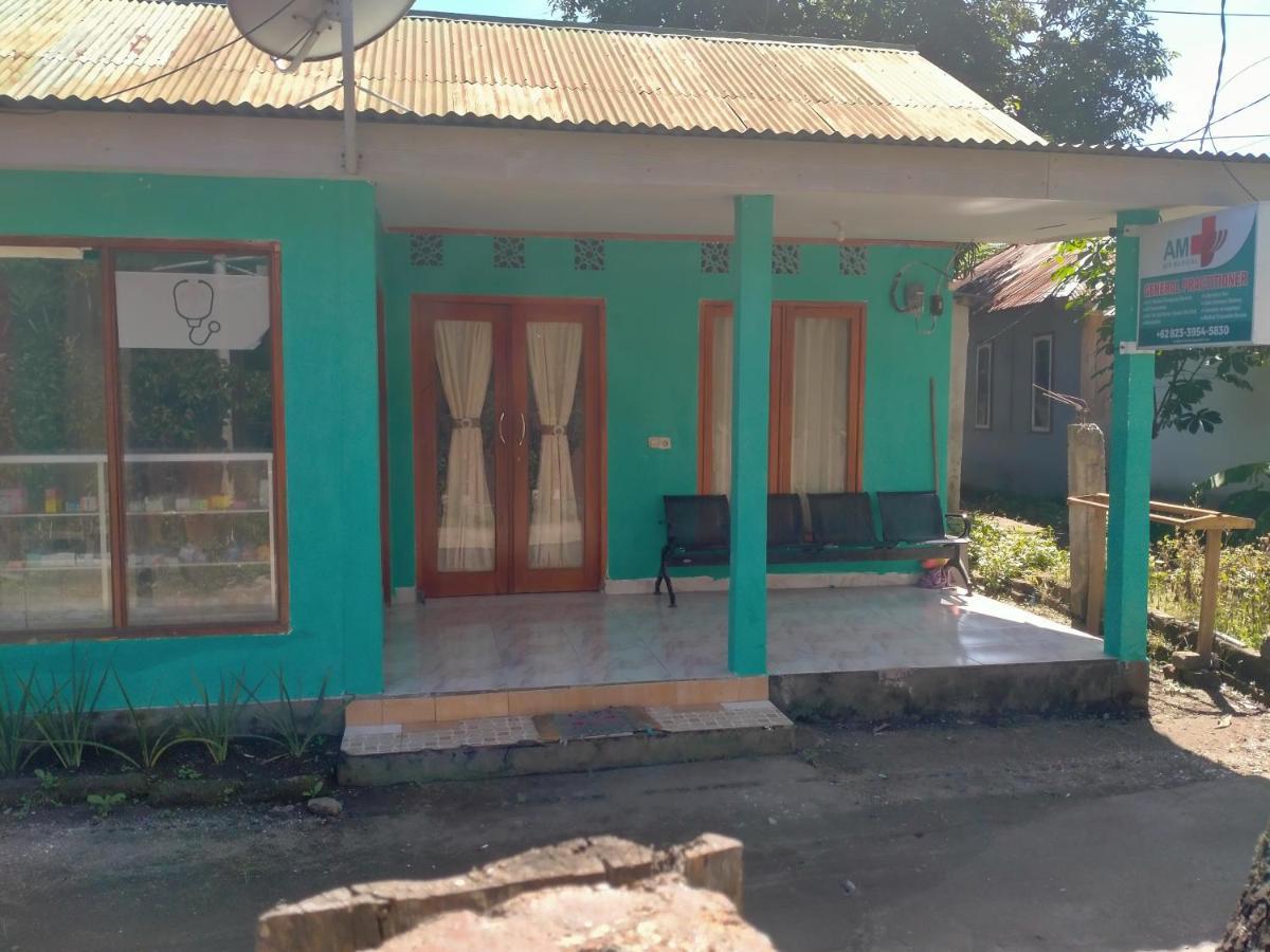 Yoland Guesthouse Gili Air Exterior photo