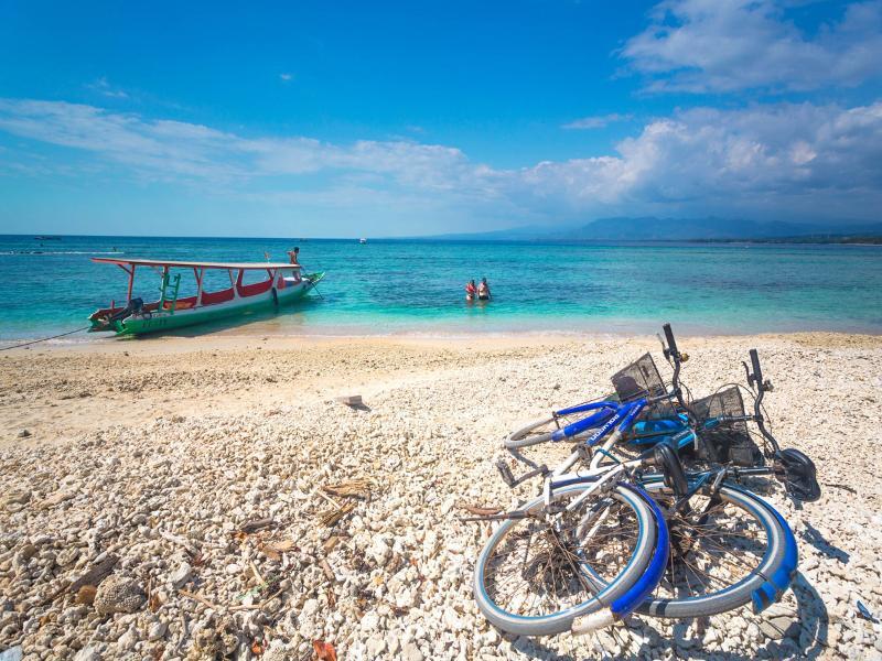 Yoland Guesthouse Gili Air Exterior photo