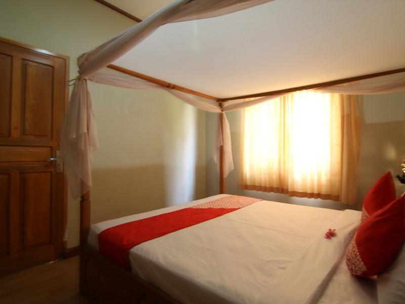Yoland Guesthouse Gili Air Exterior photo